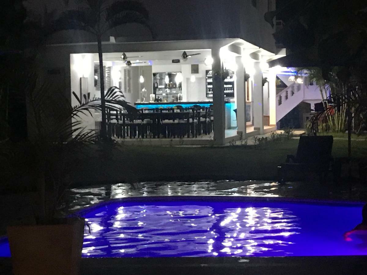 Diamond Hotel キャバレテ エクステリア 写真