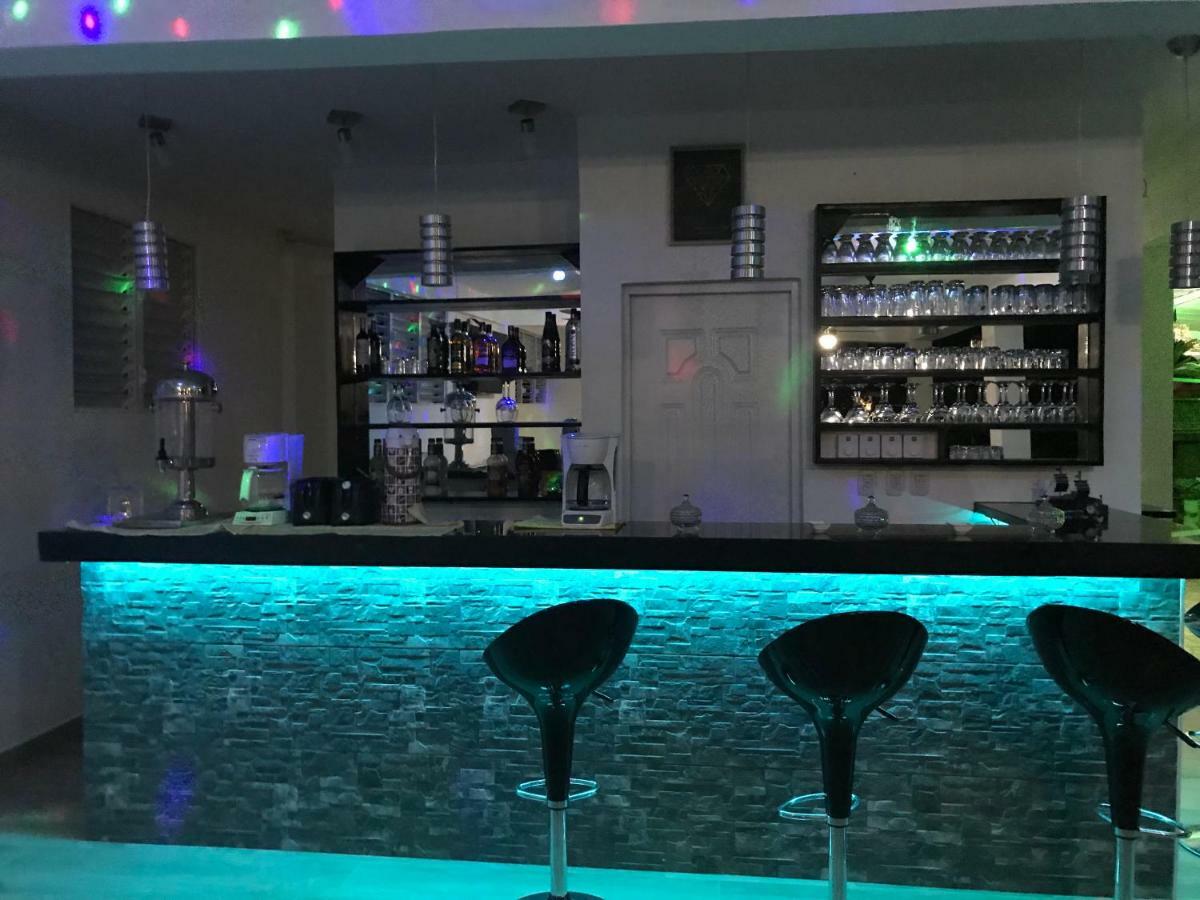 Diamond Hotel キャバレテ エクステリア 写真